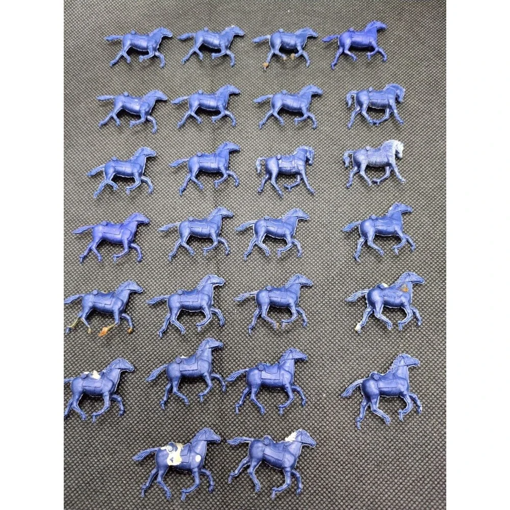 (26) Horse Cavalry Miniatures 1/72 Scale
